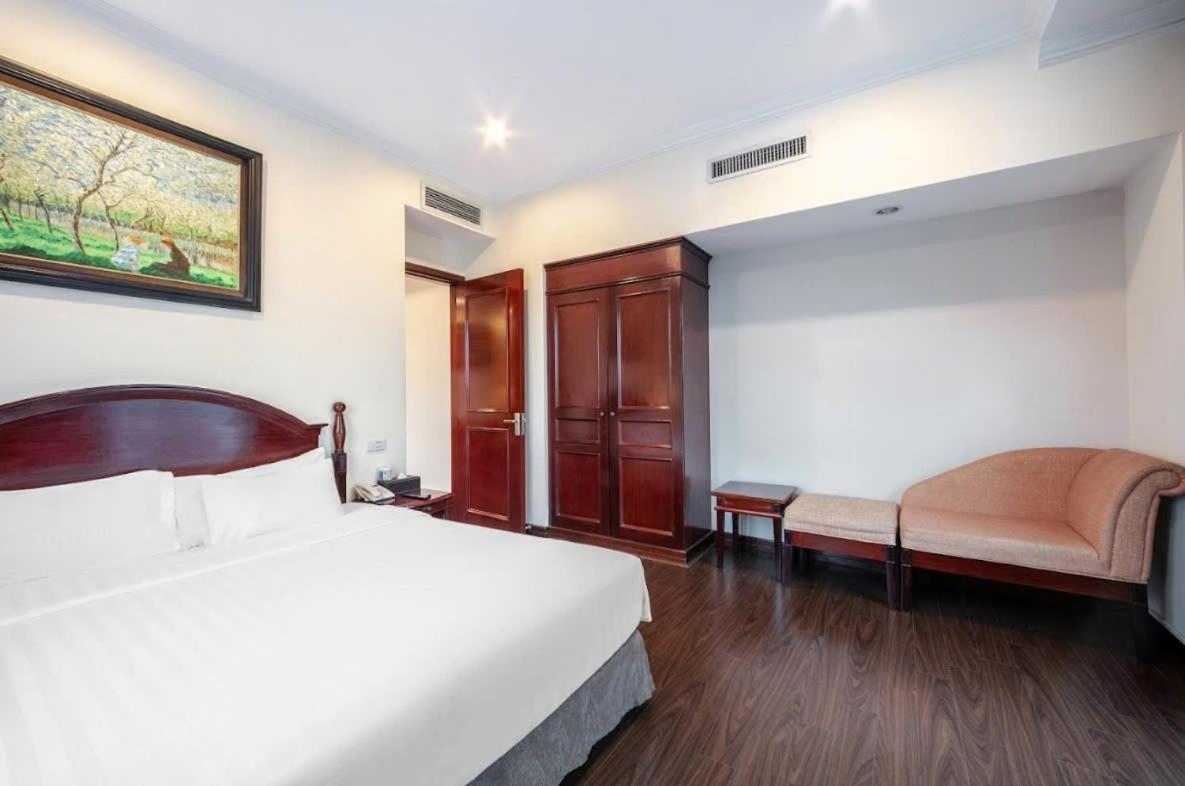 A25 Hotel - 15 Tran Quoc Toan Ханой Экстерьер фото